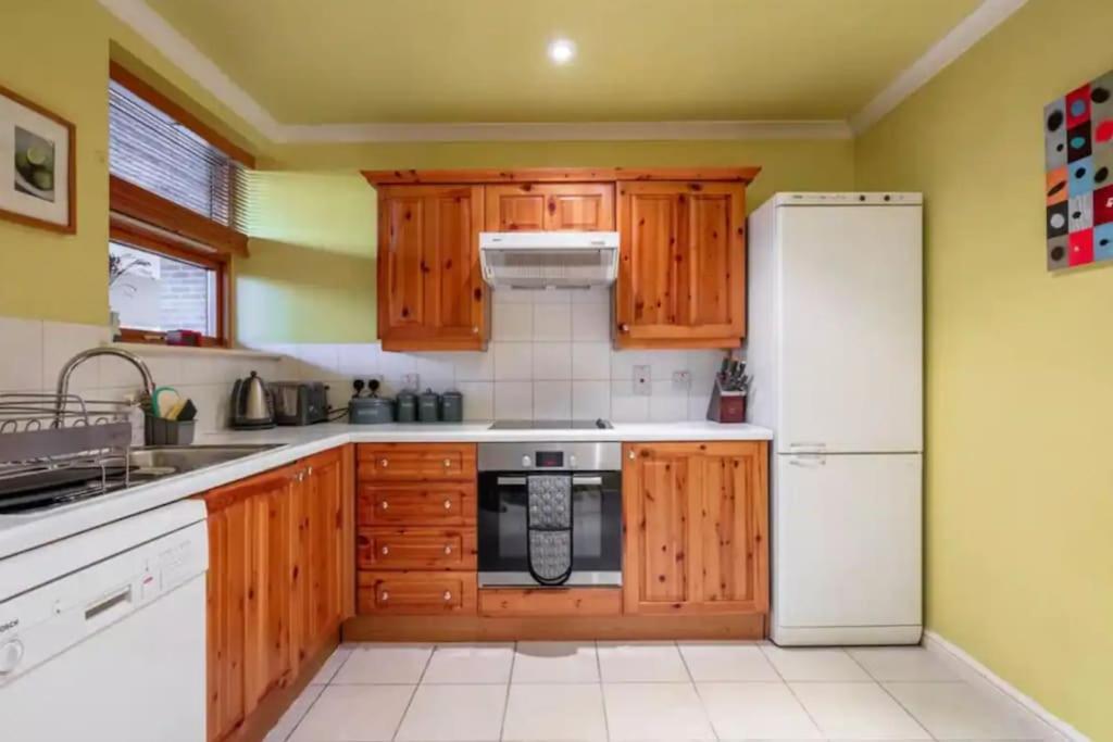 1 Bedroom Flat With Free Parking 伦敦 外观 照片