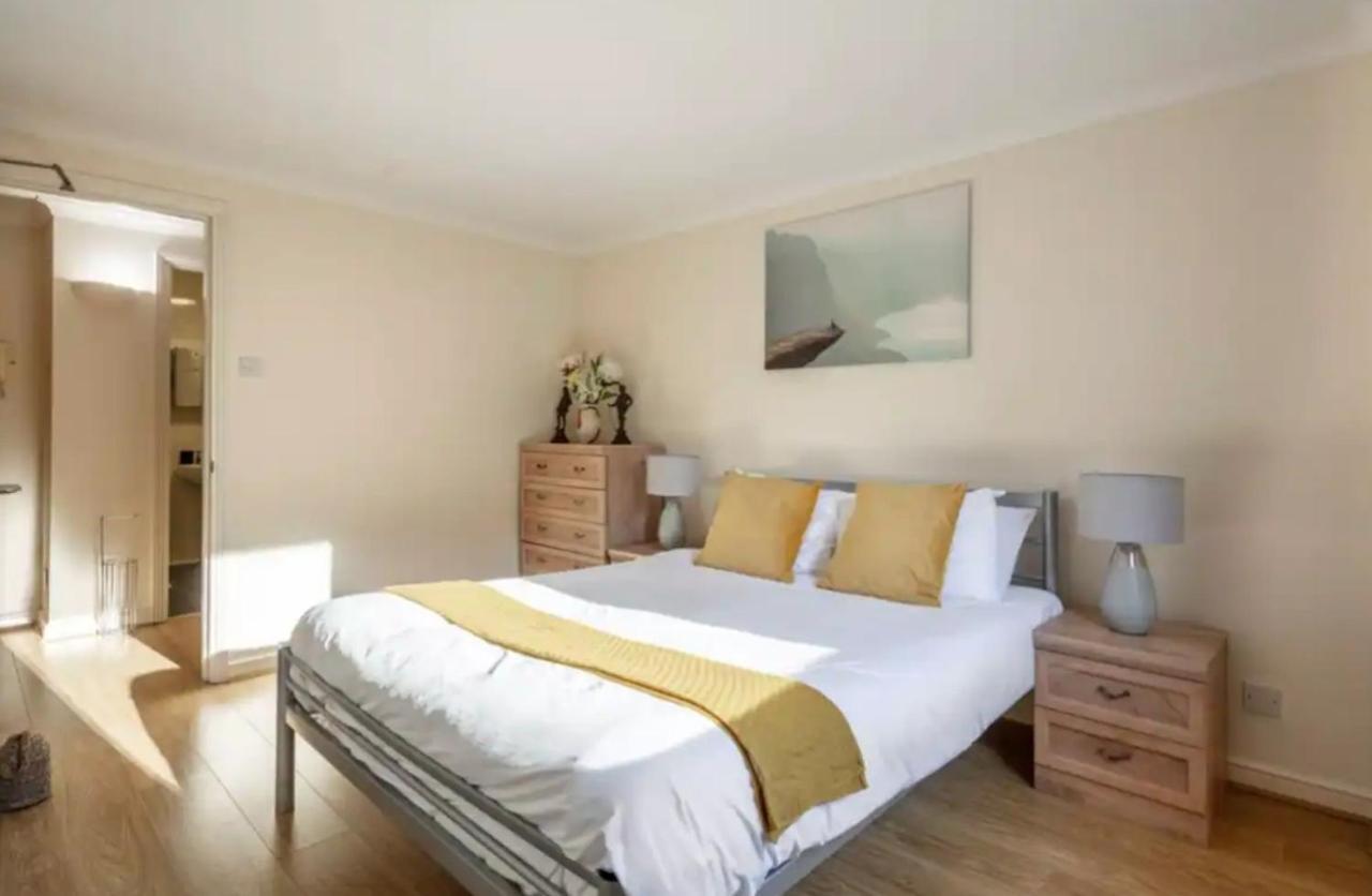1 Bedroom Flat With Free Parking 伦敦 外观 照片