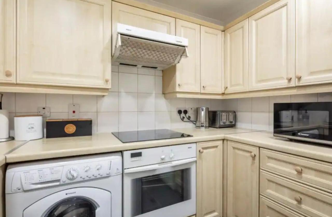 1 Bedroom Flat With Free Parking 伦敦 外观 照片