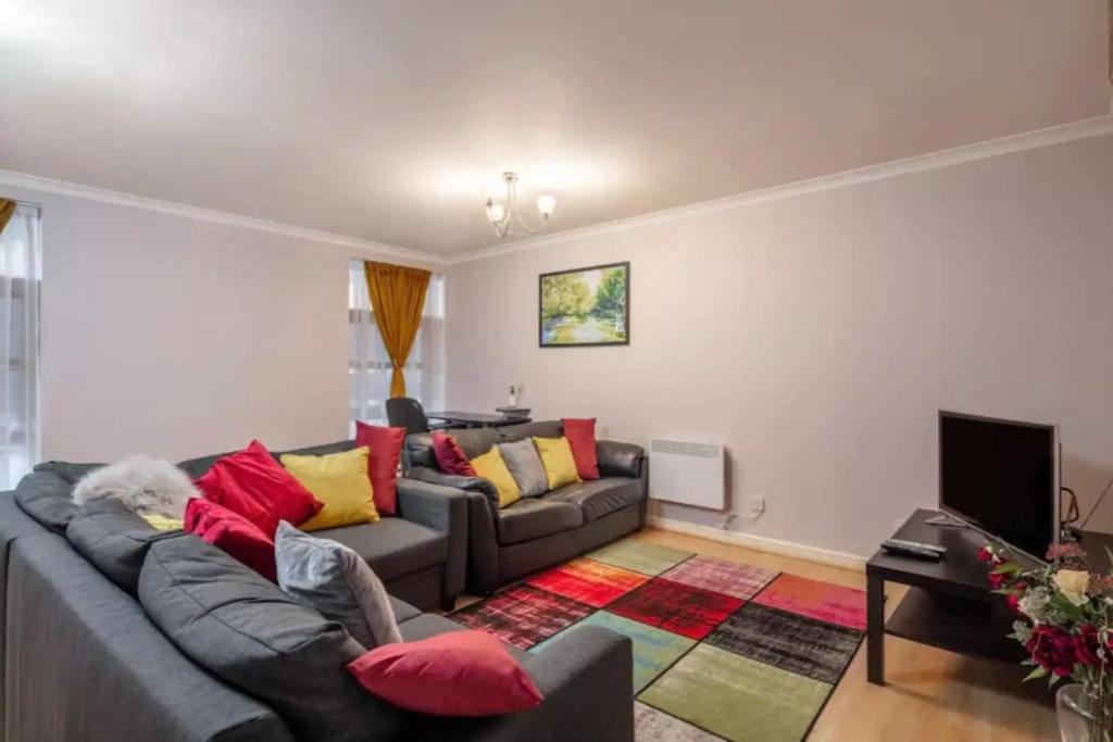 1 Bedroom Flat With Free Parking 伦敦 外观 照片