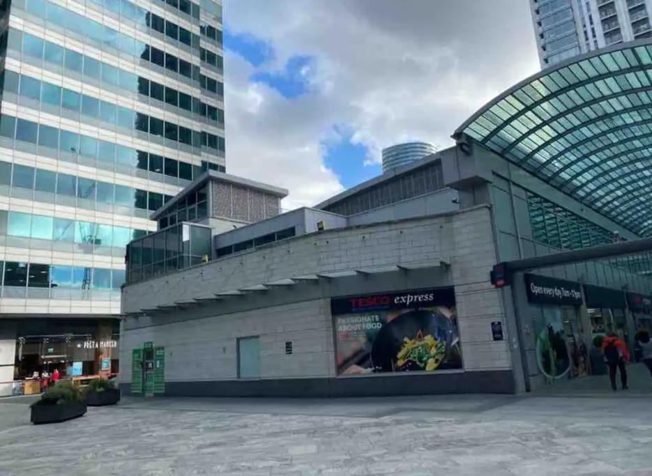 1 Bedroom Flat With Free Parking 伦敦 外观 照片