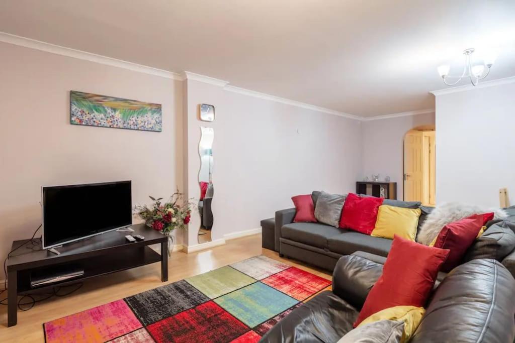 1 Bedroom Flat With Free Parking 伦敦 外观 照片