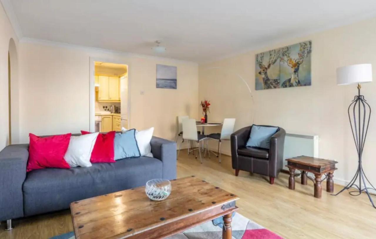 1 Bedroom Flat With Free Parking 伦敦 外观 照片